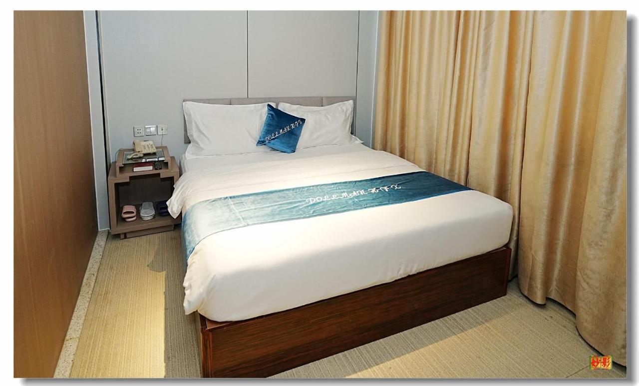 Pristine 1 Manila Bagian luar foto
