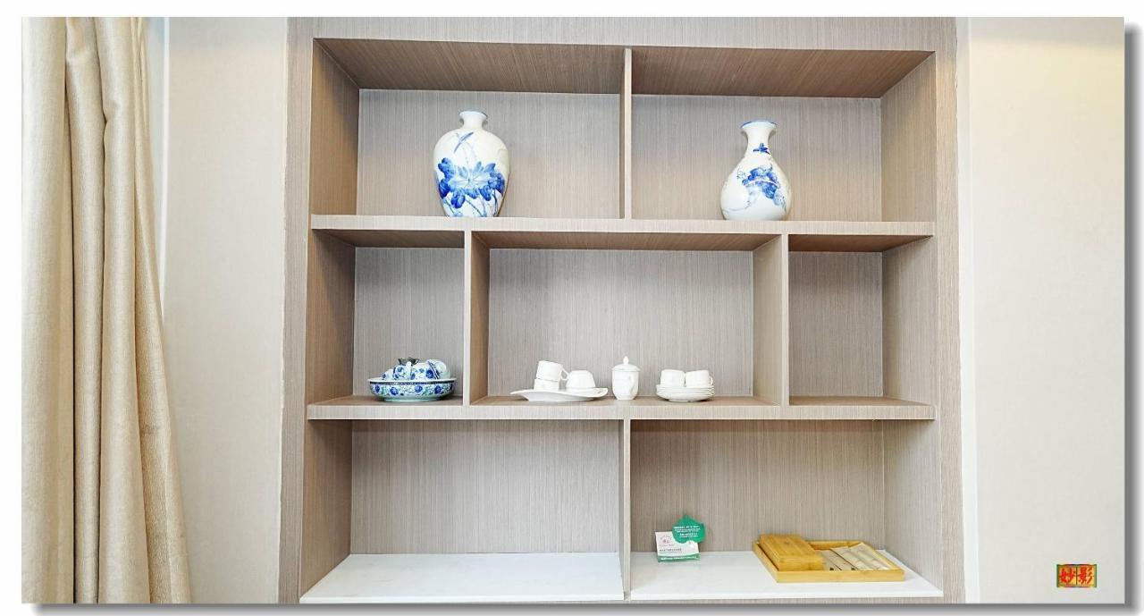 Pristine 1 Manila Bagian luar foto